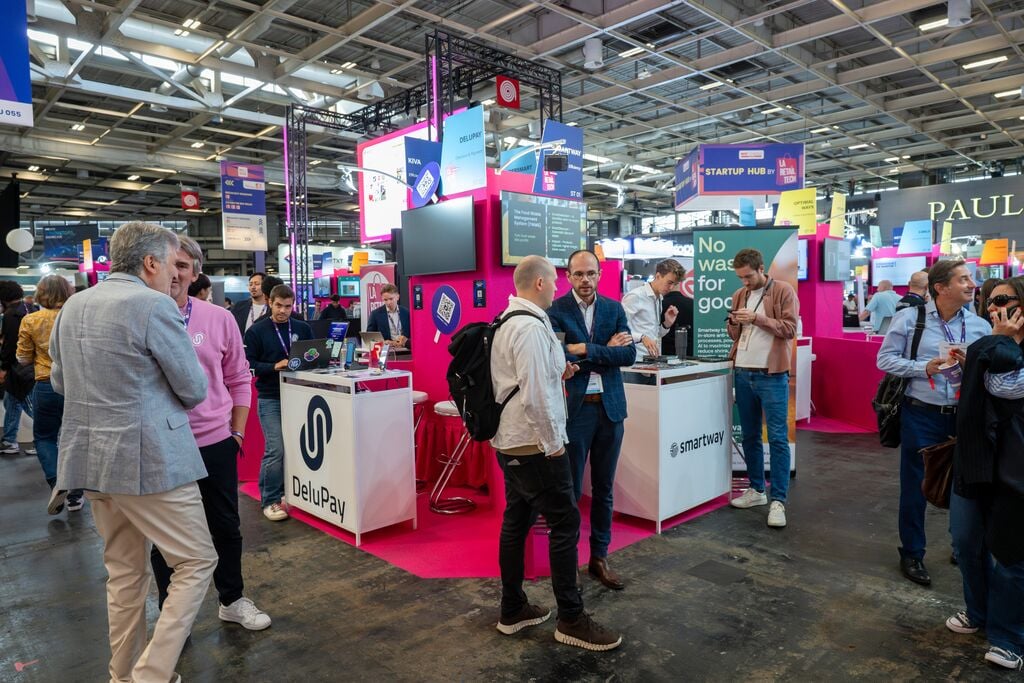 Networking au Startup Hub de NRF Europe